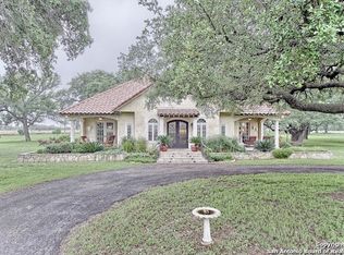 3246 Pearsall Rd, Uvalde, TX 78801