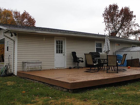 4th image of 2235 Morrison Ave