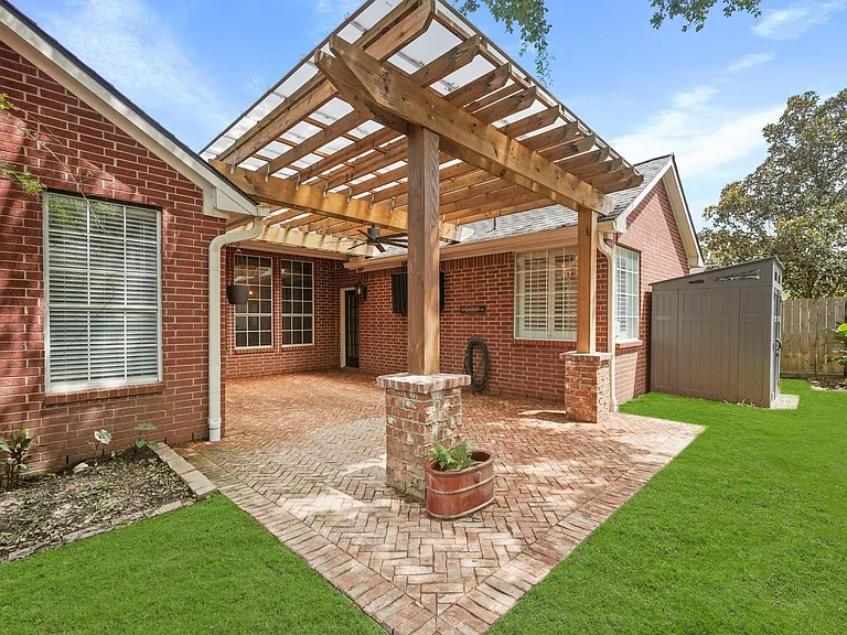 1207 Wildewood Ct — Photo 43