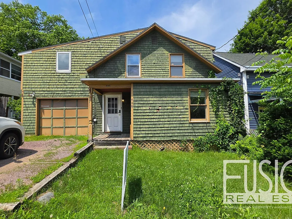 446 Colchester Ave
