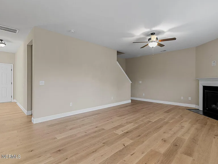 204 Sandy Springs Rd — Photo 15