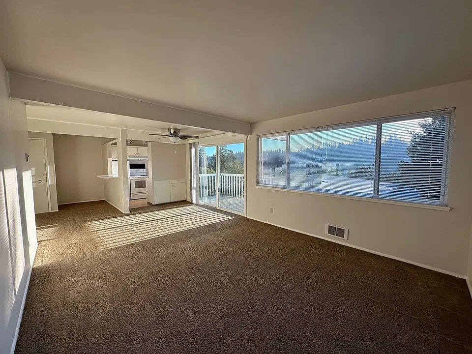 9910 Lake Washington Blvd NE #E