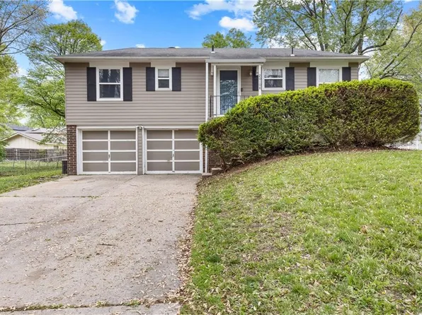 20108 E Blue Mills Ct, Independence, MO 64056