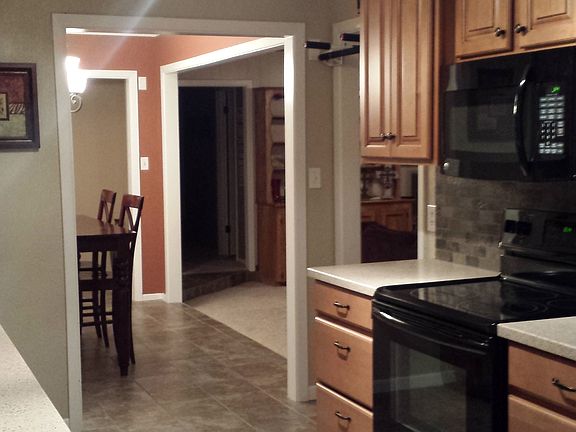 3rd image of 909 Pine Meadow Dr