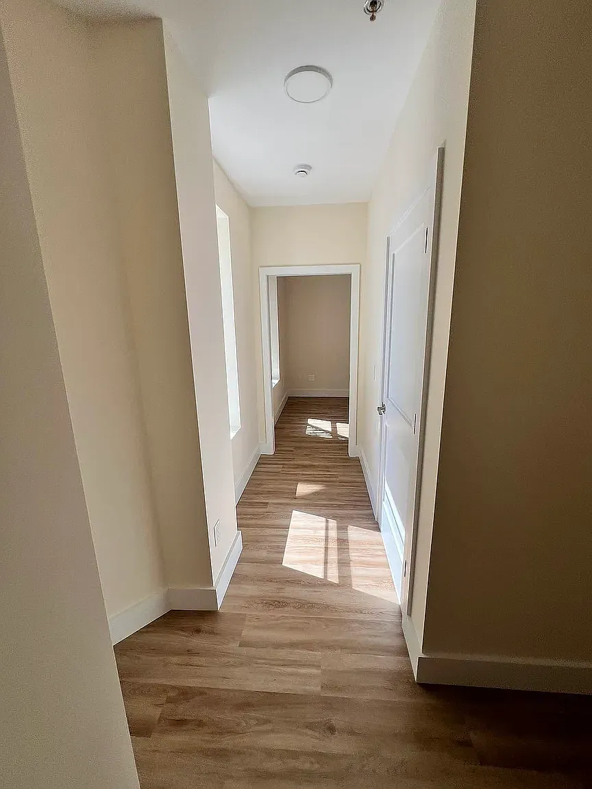 32-41 Steinway Avenue — Photo 3