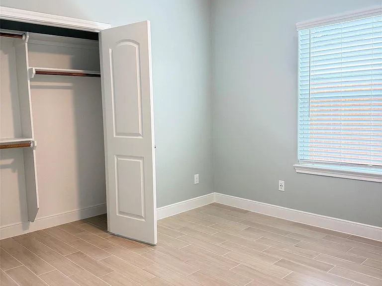 1806 Pasadena St — Photo 14
