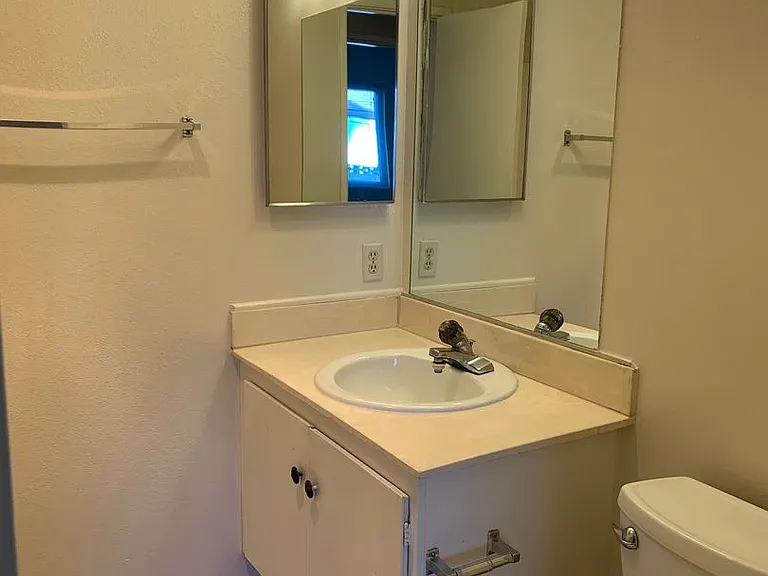 3061 Rollings Ave — Photo 11