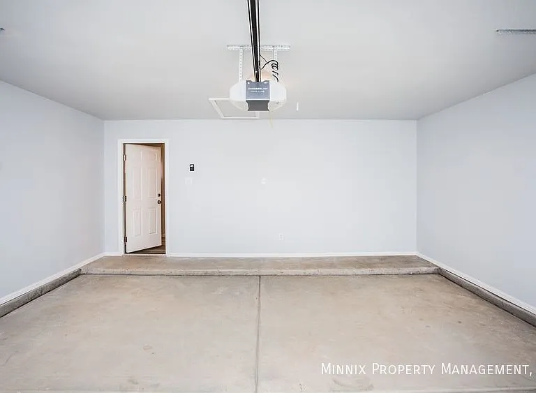 8623 10th St — Photo 29