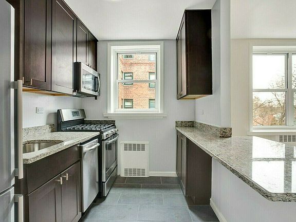 2nd image of 5550 Netherland Ave APT 2E