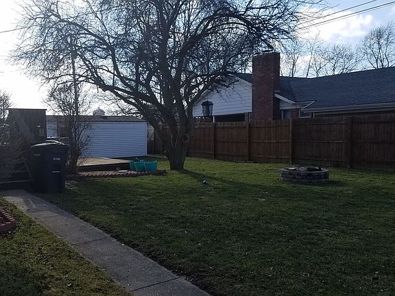 2nd image of 2212 S Earl Ave