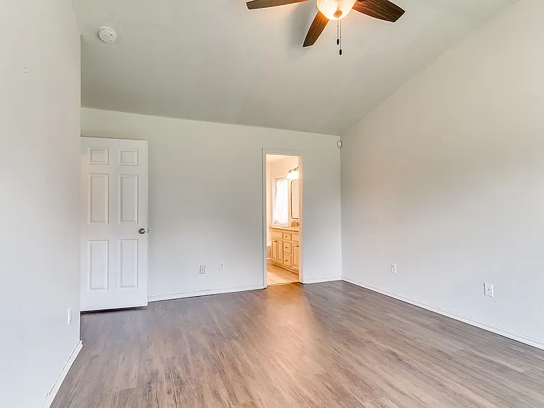 18100 Calle Way — Photo 31