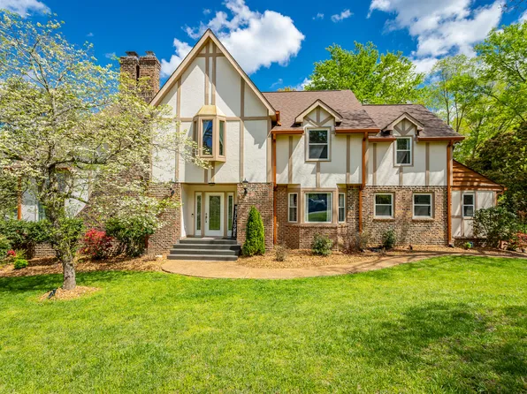 510 Castlewood Trl, Chattanooga, TN 37421