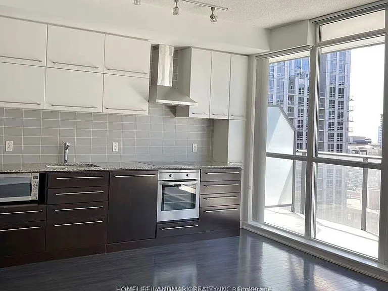 770 Bay St #2508 — Photo 6