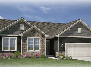 89 Weston Ridge Rd, Oconomowoc, WI 53066