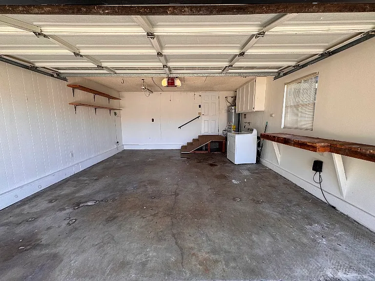 19409 Beckworth Ave — Photo 13