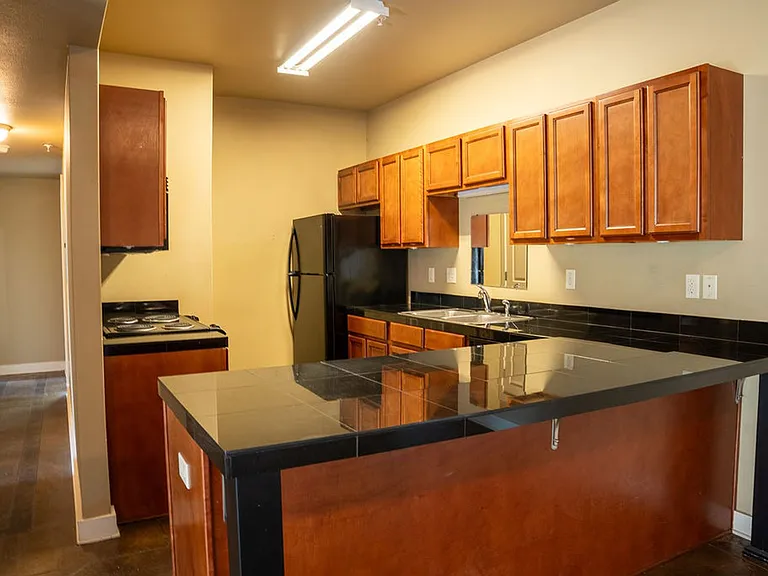 2400 MARKET PLAZA DRIVE — Photo 3