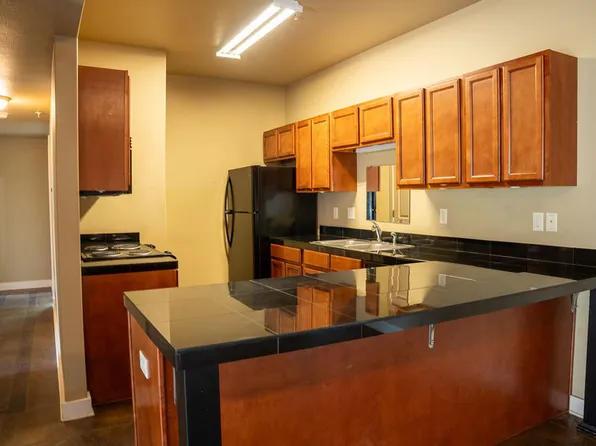 2400 MARKET PLAZA DRIVE, 2400 Market Plaza Dr #305, Conway, AR 72032