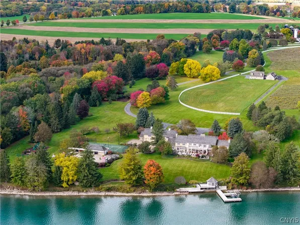3074 W Lake Rd, Skaneateles, NY 13152