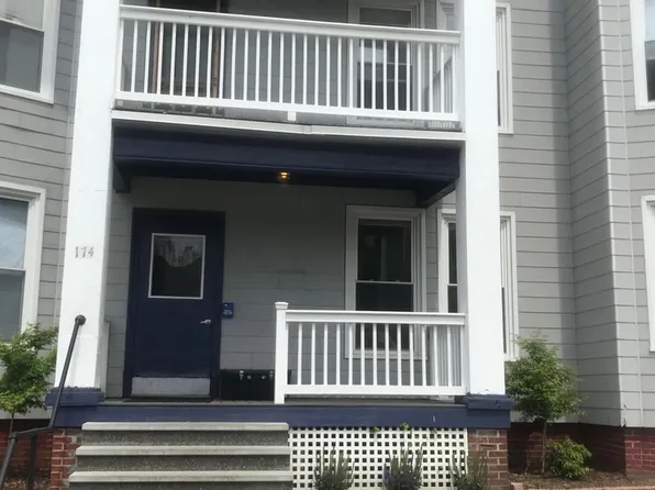 174 Ash St APT 1R, Lewiston, ME 04240