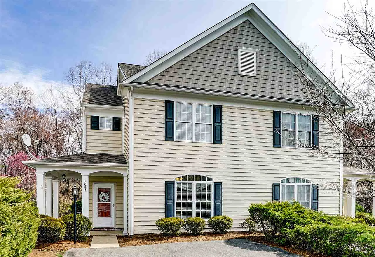 1057 Bristlecone Ln photo 1
