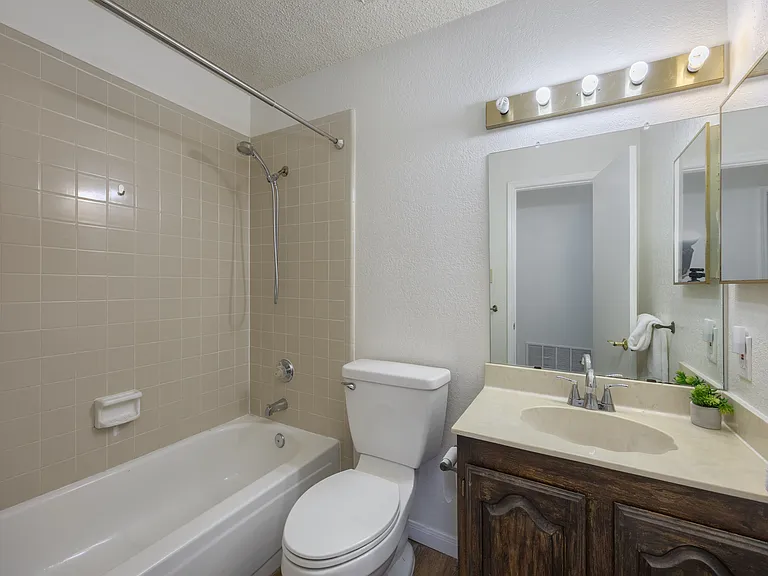 4504 Keys Dr — Photo 5