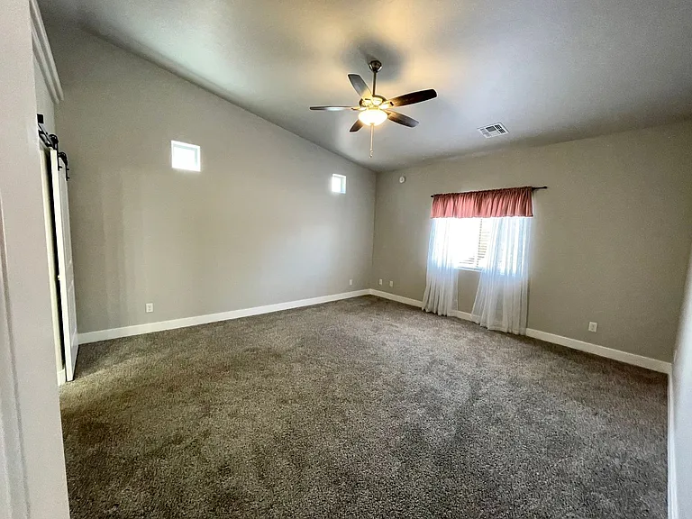 3686 Richie Dr — Photo 14