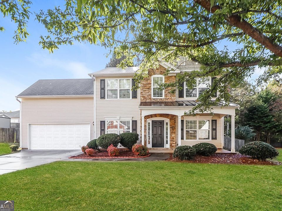 1st image of 416 Lily Shoals Ln