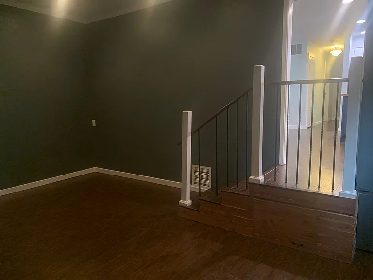 6167 Maureen Dr — Photo 21