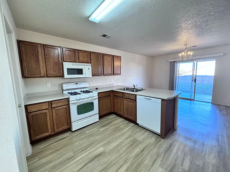 750 Deerbrush Ct SW — Photo 8