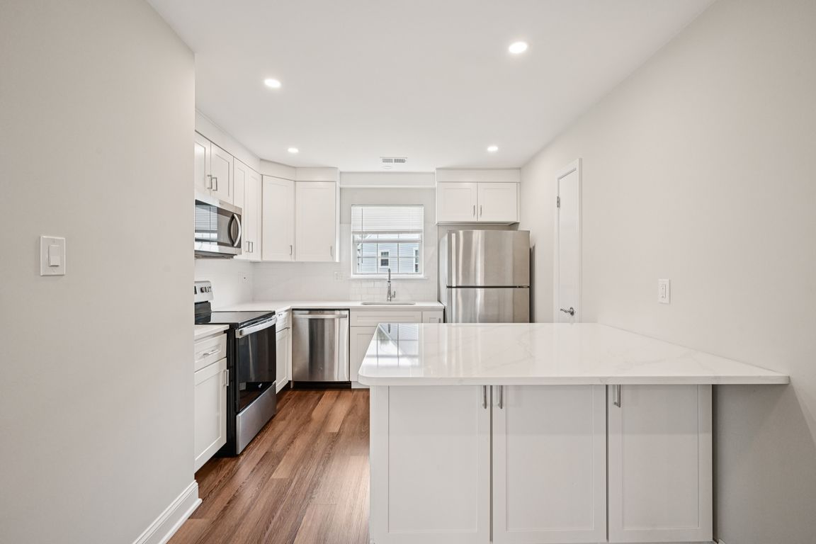 Eddystone Way-S1707-014.jpg