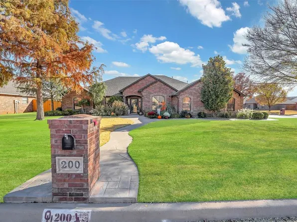 200 Clayton, Elk City, OK 73644