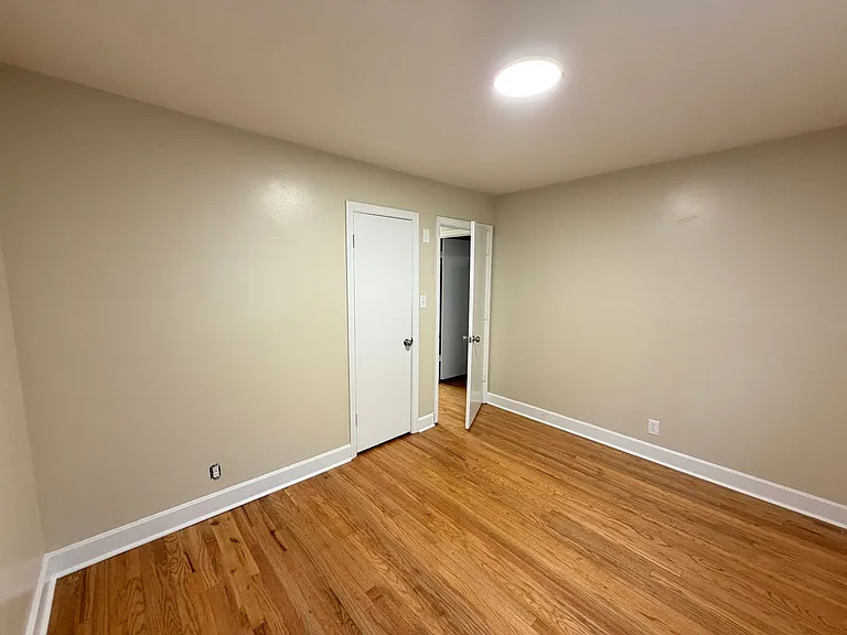 1331 Elm St — Photo 12