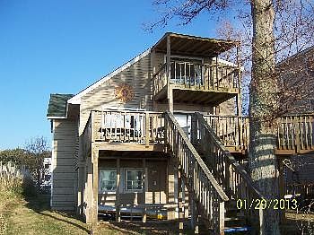 1st image of 1810 Bay Dr