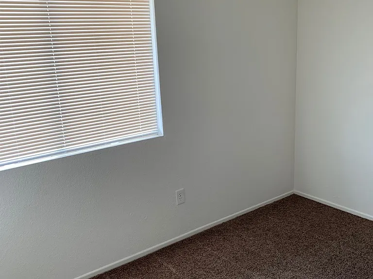 16221 Apple Valley Rd — Photo 15