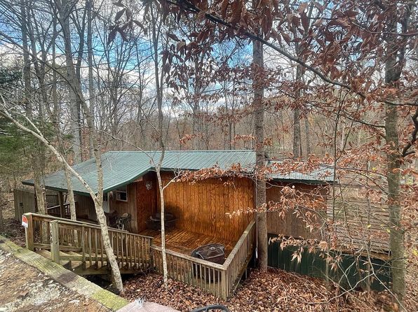 166 Waterview Ln