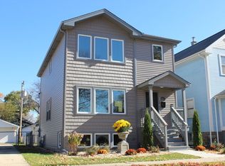 3511 Raymond Ave, Brookfield, IL 60513