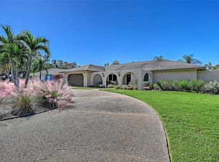 8010 Conservatory Dr, Sarasota, FL 34243