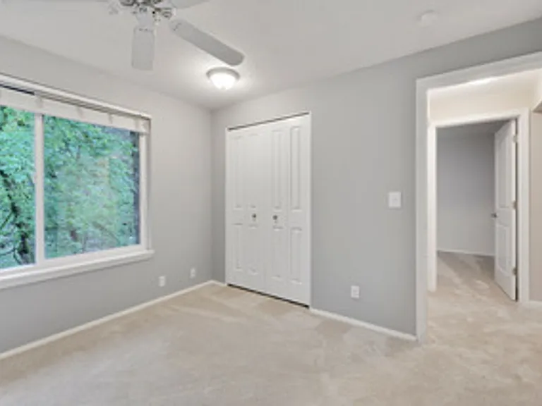 18679 Indian Creek Dr — Photo 29