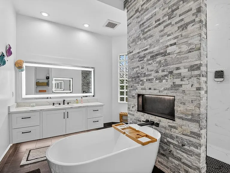10337 Trianon Pl — Photo 43