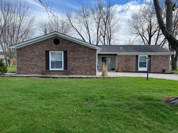 121 Fallen Timbers Trl, Decatur, IN 46733