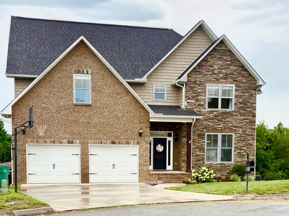 705 Huntcliff Ln, Knoxville, TN 37922