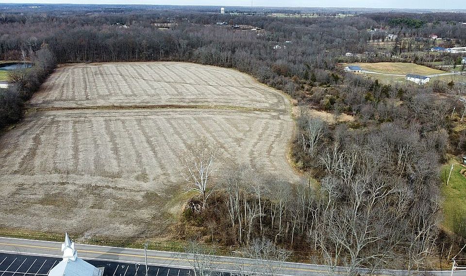 2nd image of 5704 Edwardsville Rd