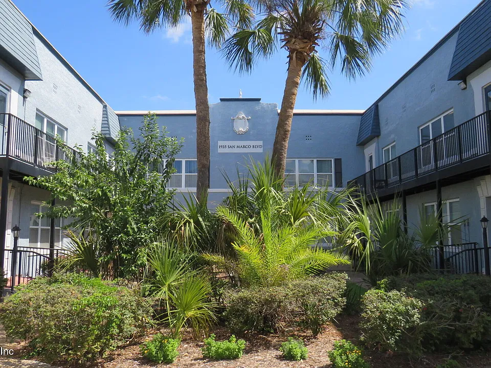 1935 San Marco Blvd #16
