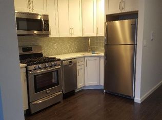 219 34th St, Brooklyn, NY 11232