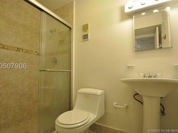 3rd image of 20520 NW 15th Ave APT 229