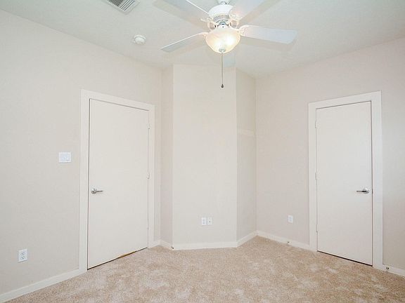 4th image of 4020 Center St
