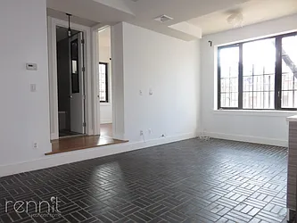 Rented by Rennit Inc.