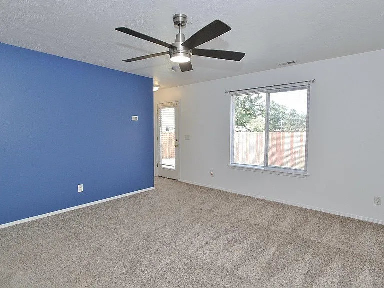 3833 N Jackie Ln — Photo 4