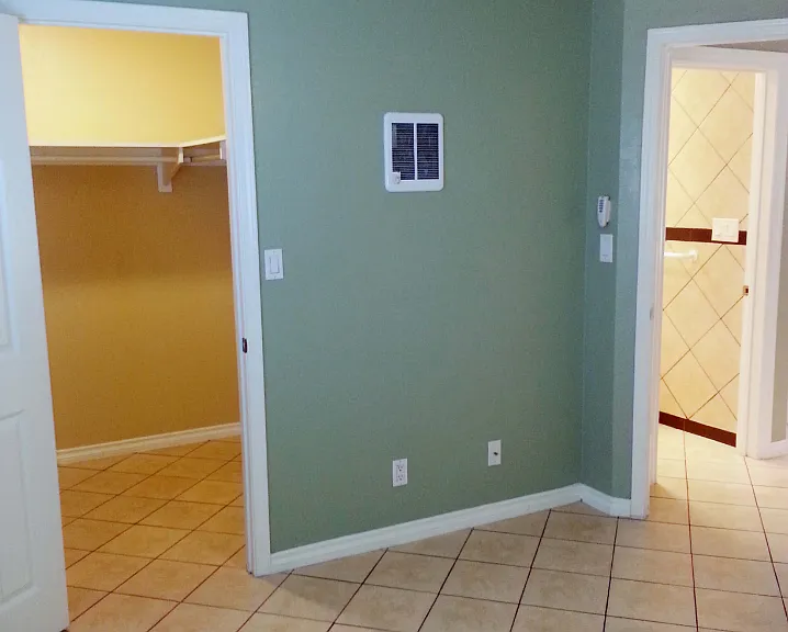 4246 Van Dyke Ave #7 — Photo 10