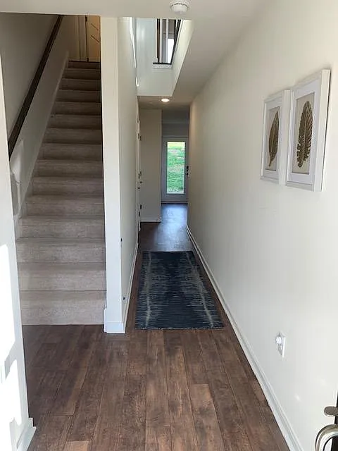 3 bed, 1900 sqft, $2,795 — Photo 4